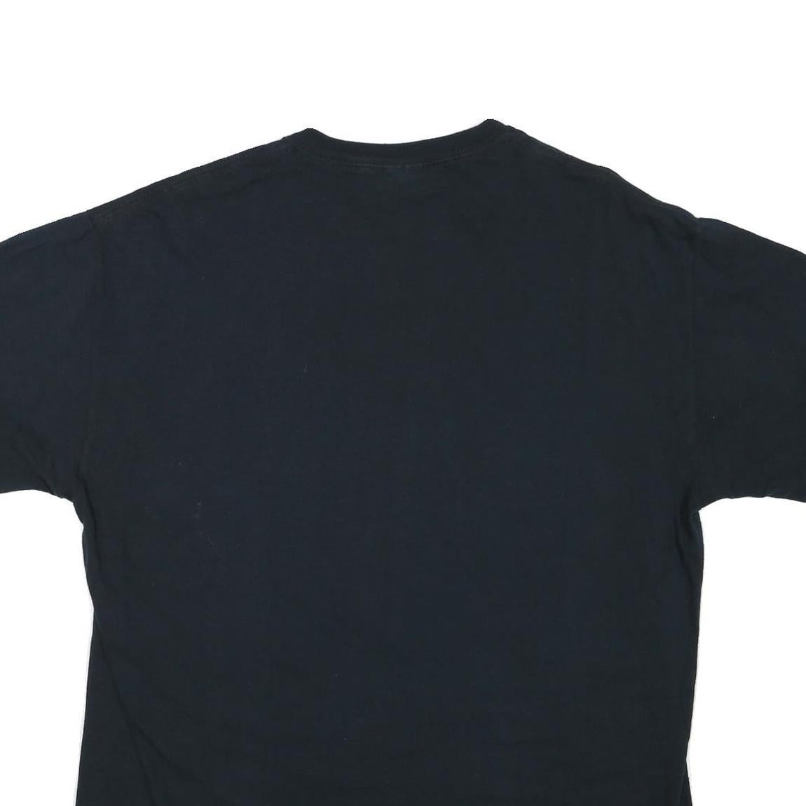 GILDAN Mens Black The Fire House Kushog Lake Graphic T-Shirt L Short Sleeve Crew