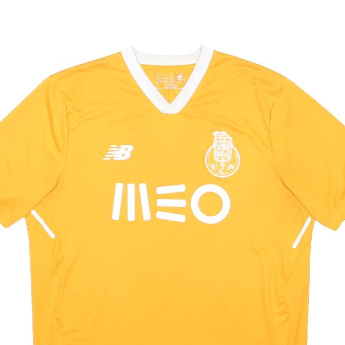 NEW BALANCE Mens Yellow Football T-Shirt L Short Sleeve V-Neck Sportswear