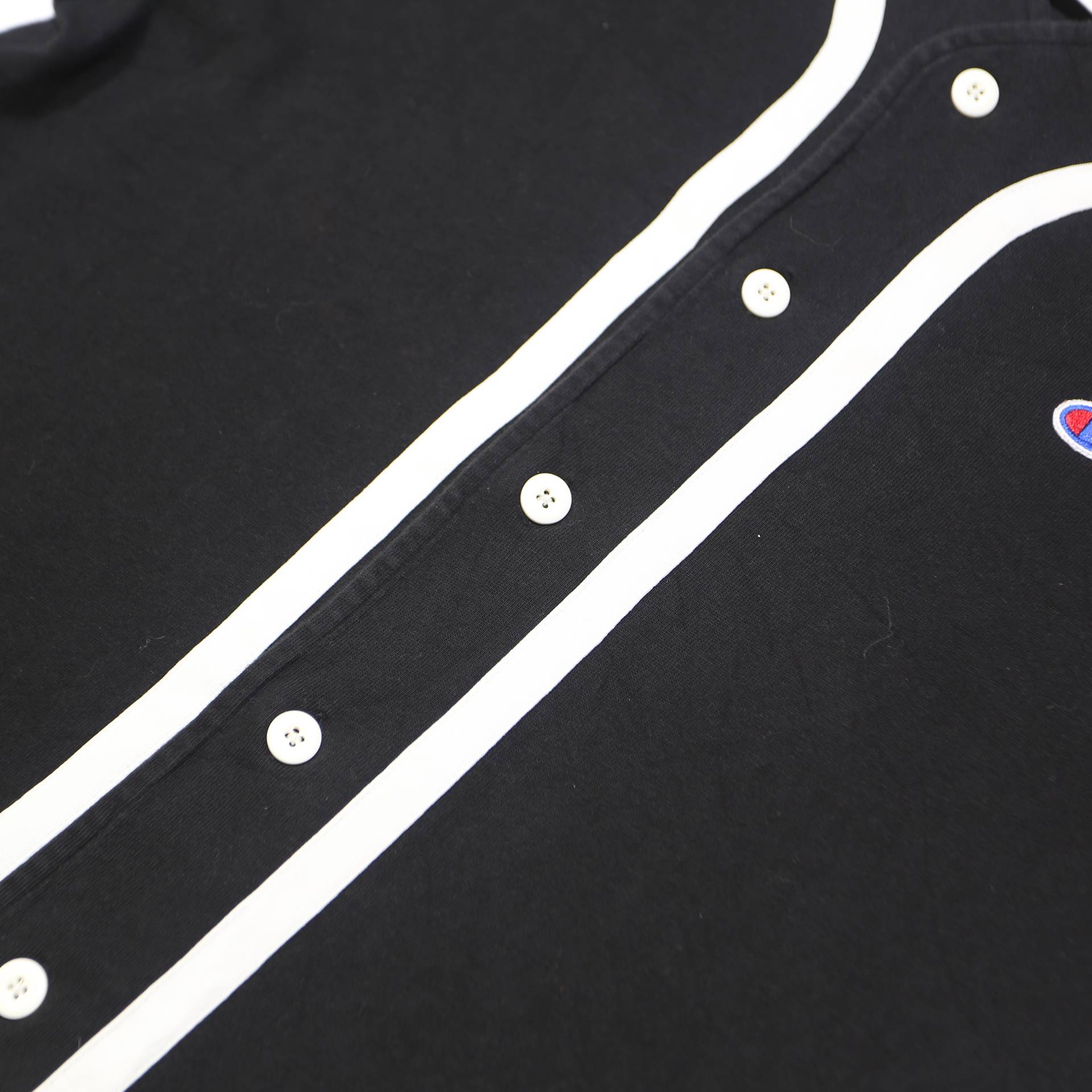 CHAMPION Mens Black & White Classic Baseball Style L Short Sleeve Button Neck