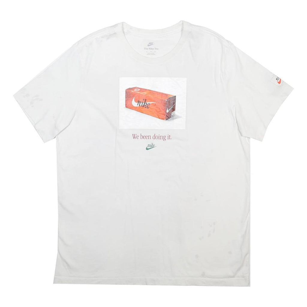 NIKE Mens White Graphic T-Shirt XL Short Sleeve Crew Neck Casual Fashion