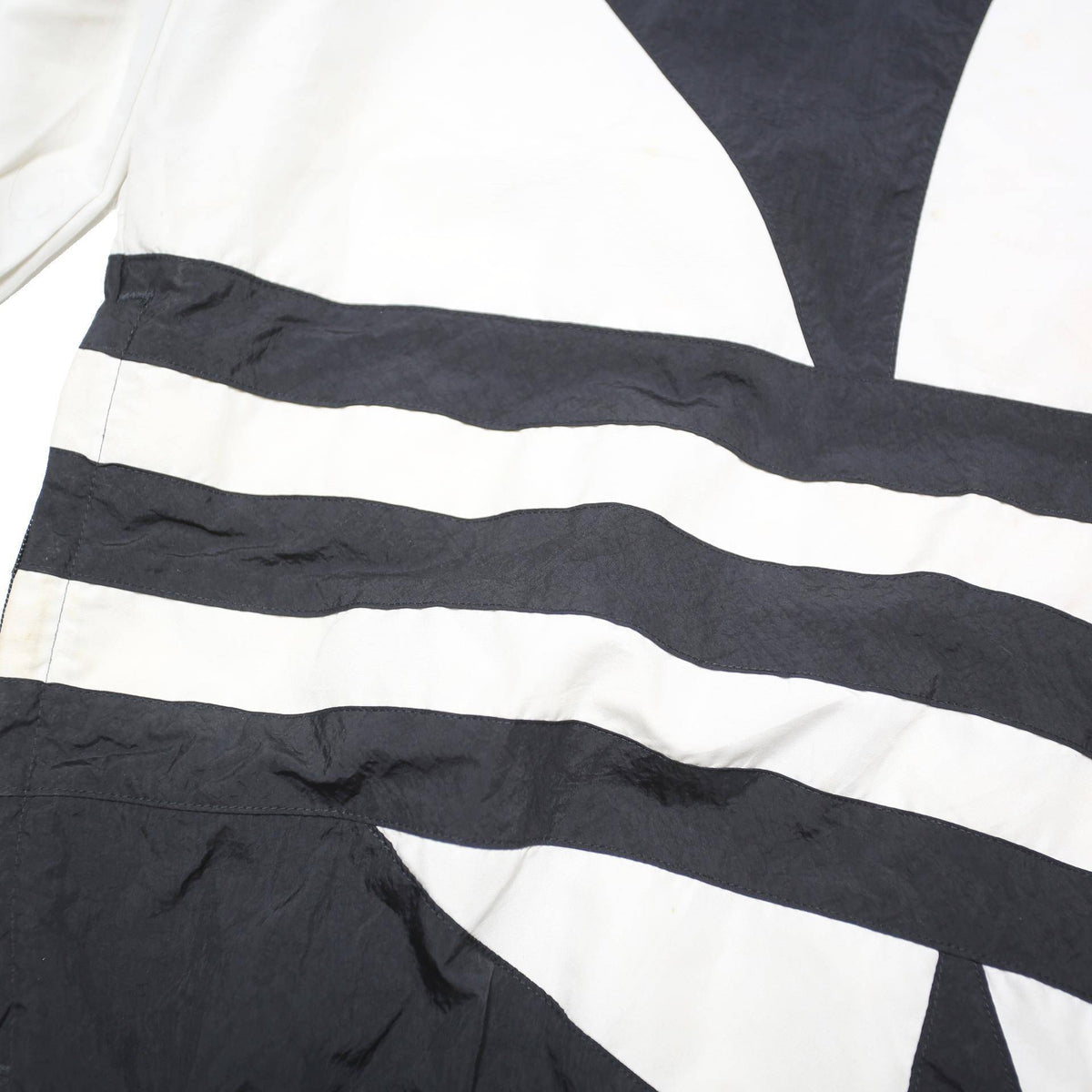 ADIDAS ORIGINALS Mens Black & White Track Jacket L Nylon Logo Zip Sportswear