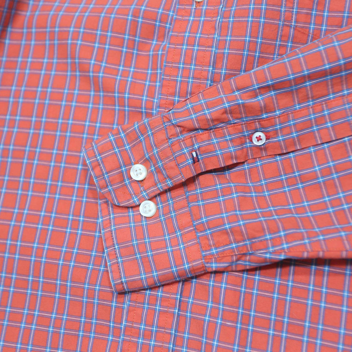 TOMMY HILFIGER Mens Red & Blue Check Shirt L Classic Fit Button Front Casual