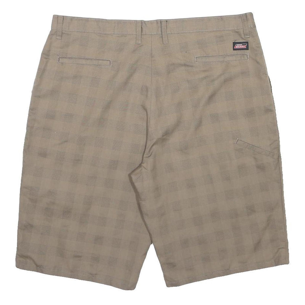 DICKIES Mens Shorts Beige Casual XL W40 Polyester Blend Workwear
