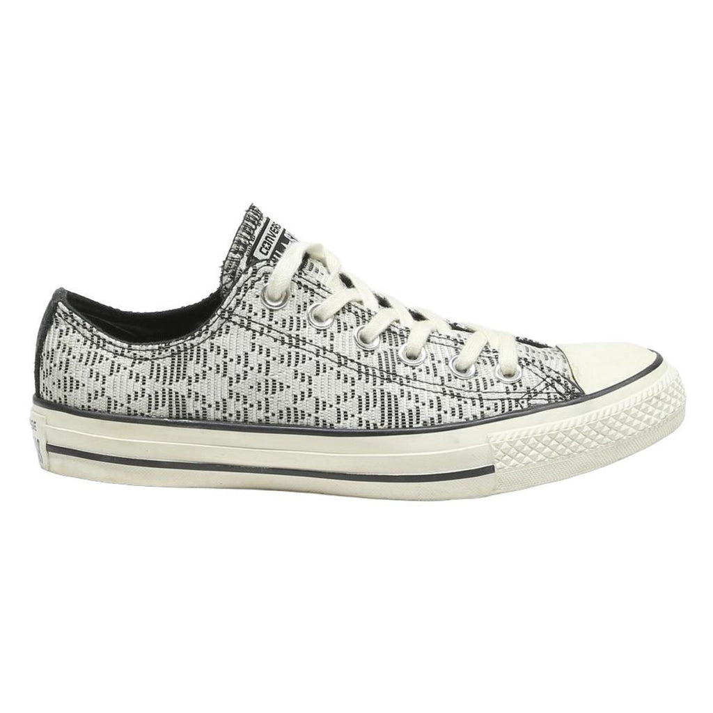 CONVERSE Chuck Taylor All Star Womens Low Top Trainers Black & White Synthetic